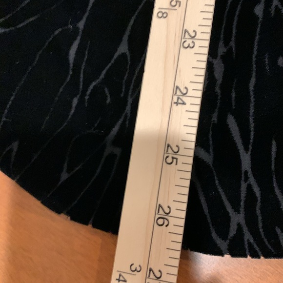 Jones of New York Velvet blouse or jacket - Picture 5 of 6